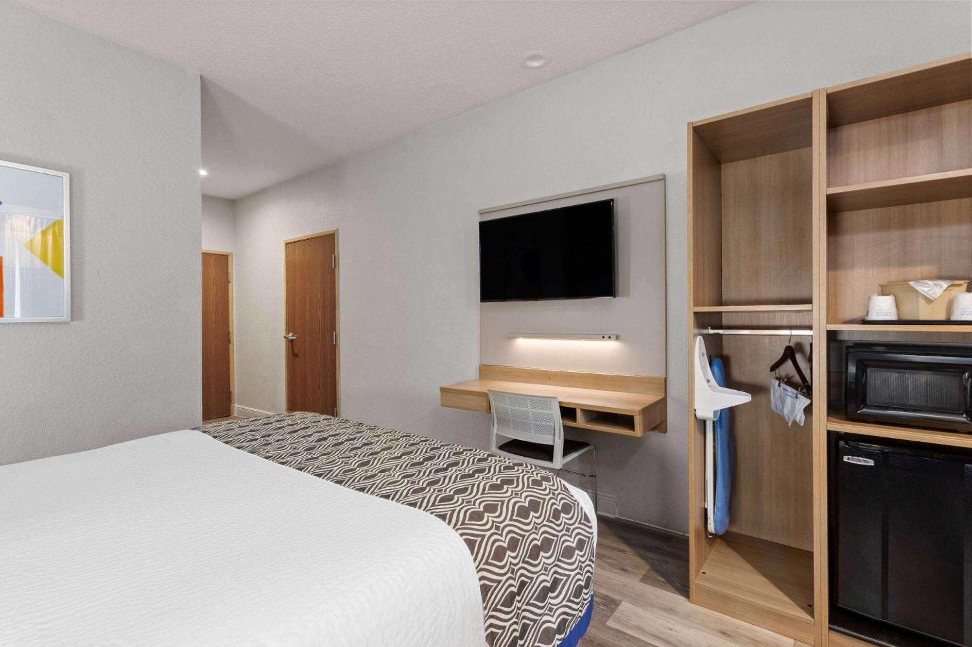 Microtel Inn And Suites - Зефіргіллс Екстер'єр фото